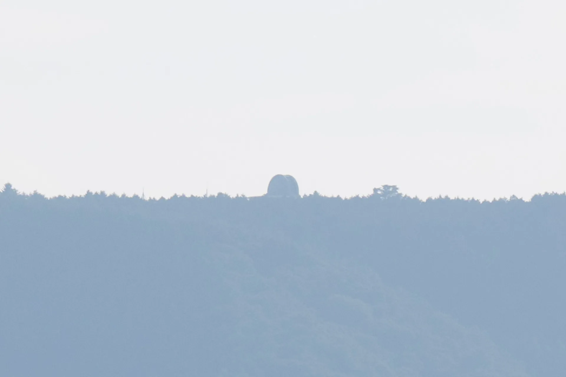 堂平山（どうだいらさん）の天文台のドーム
