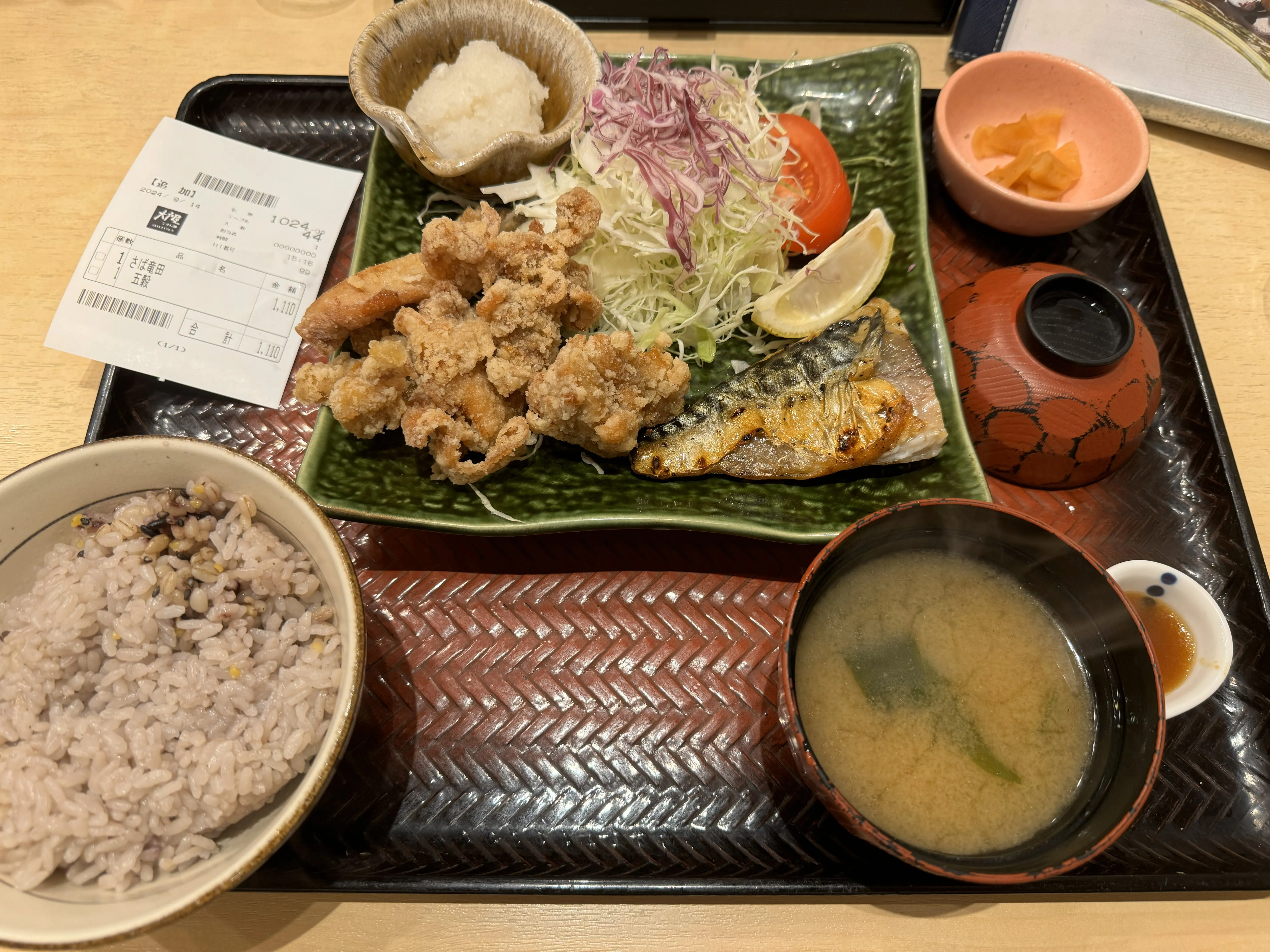 さばの炭火焼きと鶏竜田揚げ定食